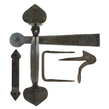Gothic Thumblatch - 33150 Picture of Gothic Thumblatch - 33150