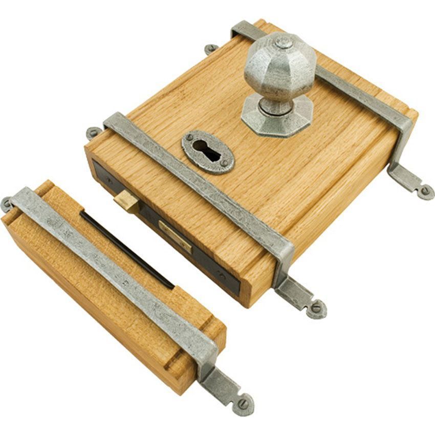 Picture of Oak Box Lock & Octagonal Knob Set - 33004