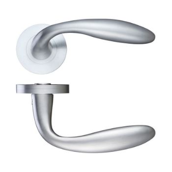 Picture of Verona Door Handle - ZPZ060SC