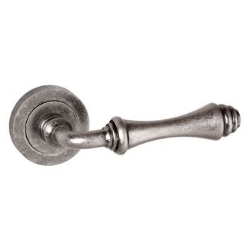 Picture of Durham Door Handle - OE127DS