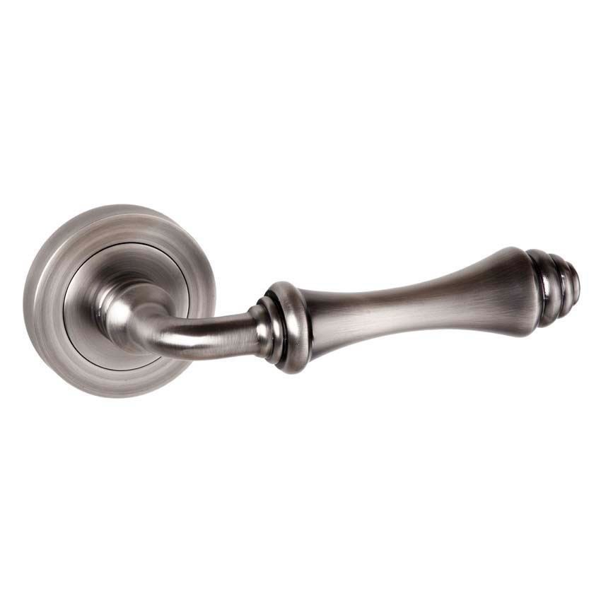 Picture of Durham Door Handle - OE127MBN