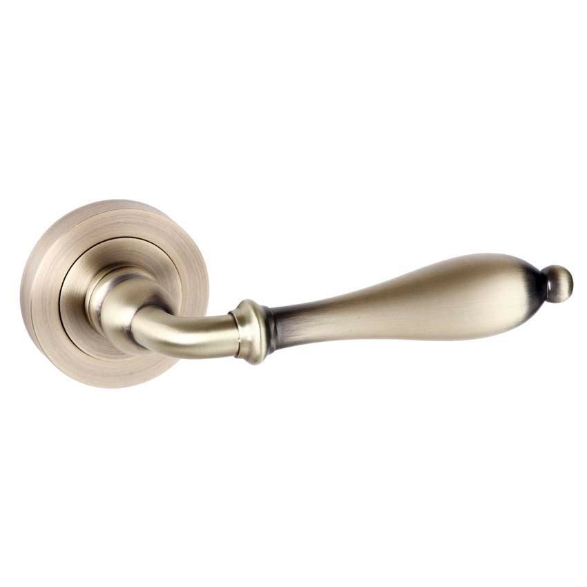 Picture of Wrexham Door Handle - OE-142-MAB