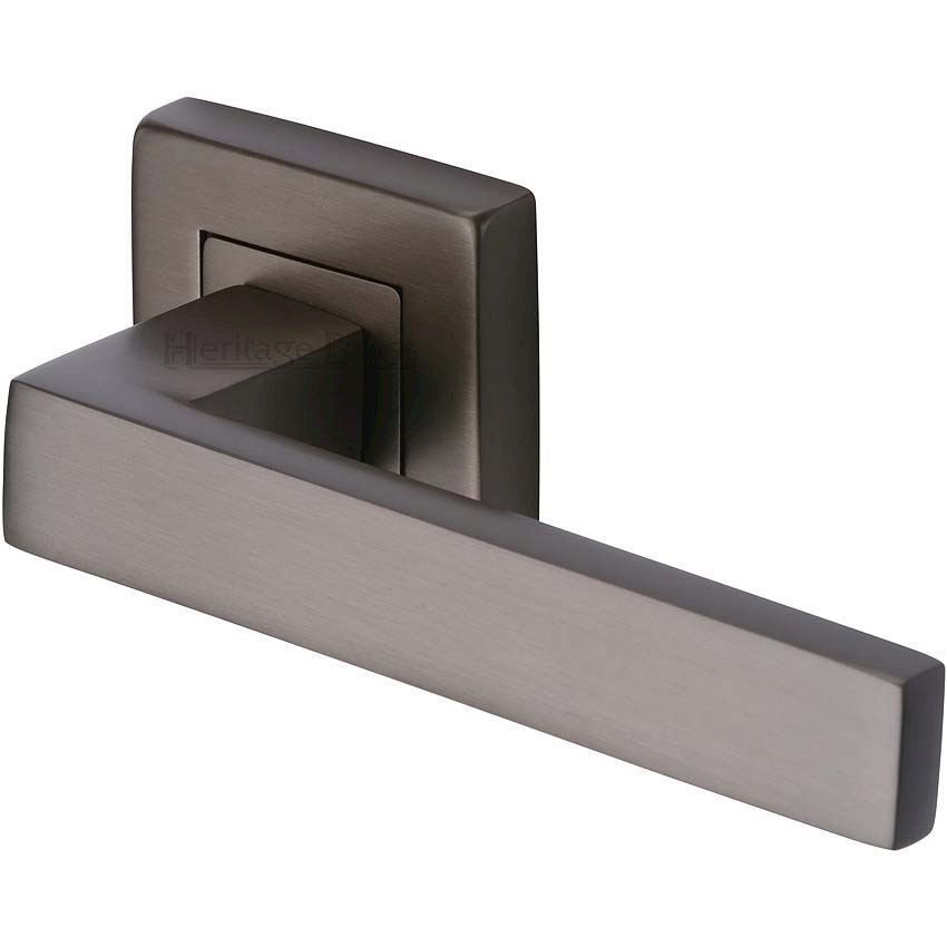 Picture of Delta SQ Door Handle - SQ5420-MB