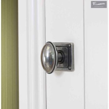 Finesse Lincoln Pewter Door Knob - life style - FD193
