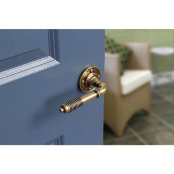 Reeded Lever on Rose in Aged Brass - 33087_01