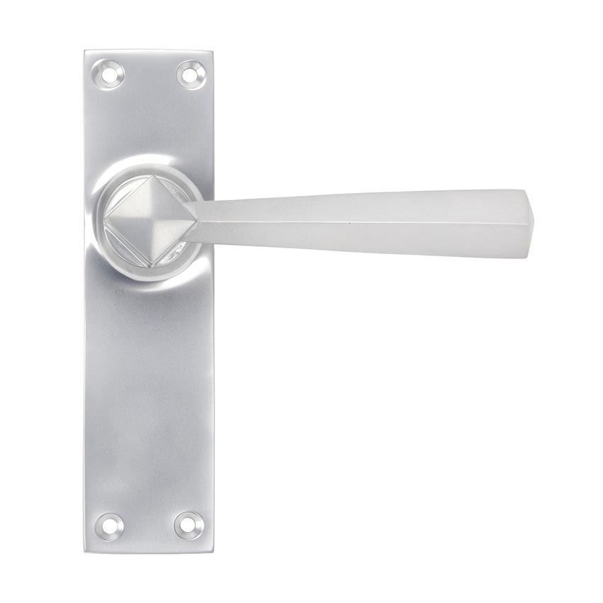 Straight Lever Latch Handle in Satin Chrome - 91970
