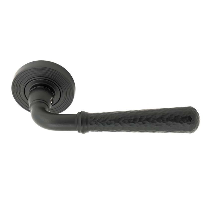 Matt Black Hammered Newbury Lever on a Beehive Rose - 45653