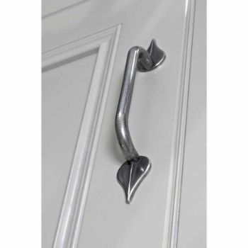 Picture of Ruskin pewter cabinet pull handle - FD595