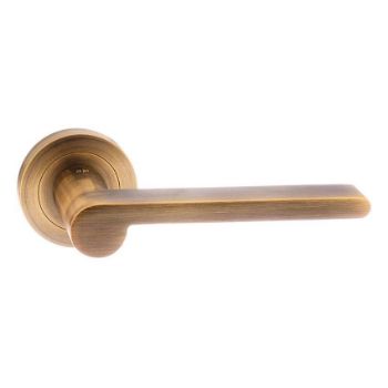 Darrio Door Handle - SPM-218-WAB