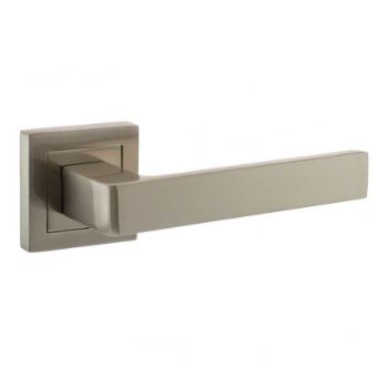 Montana door handle on a round rose - S40SSN  Montana door handle on a round rose - S40SSN