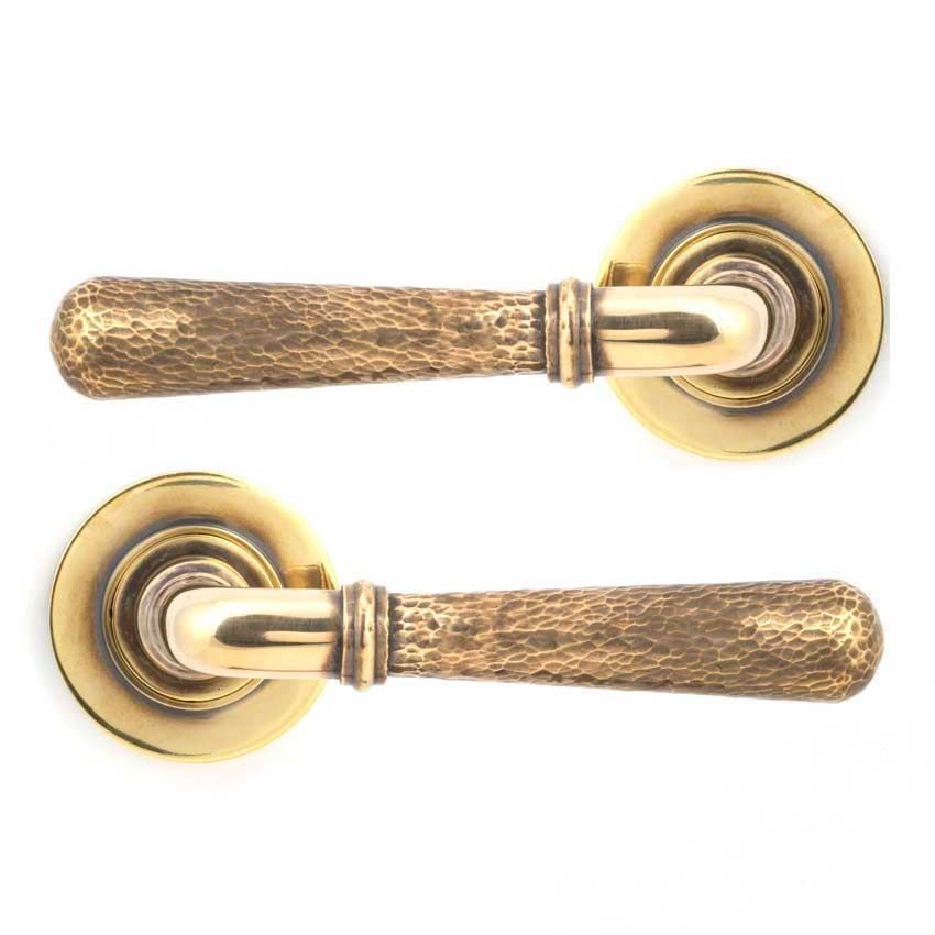 Aged Brass Hammered Newbury Lever on a Plain Rose (Unsprung) - 50037 