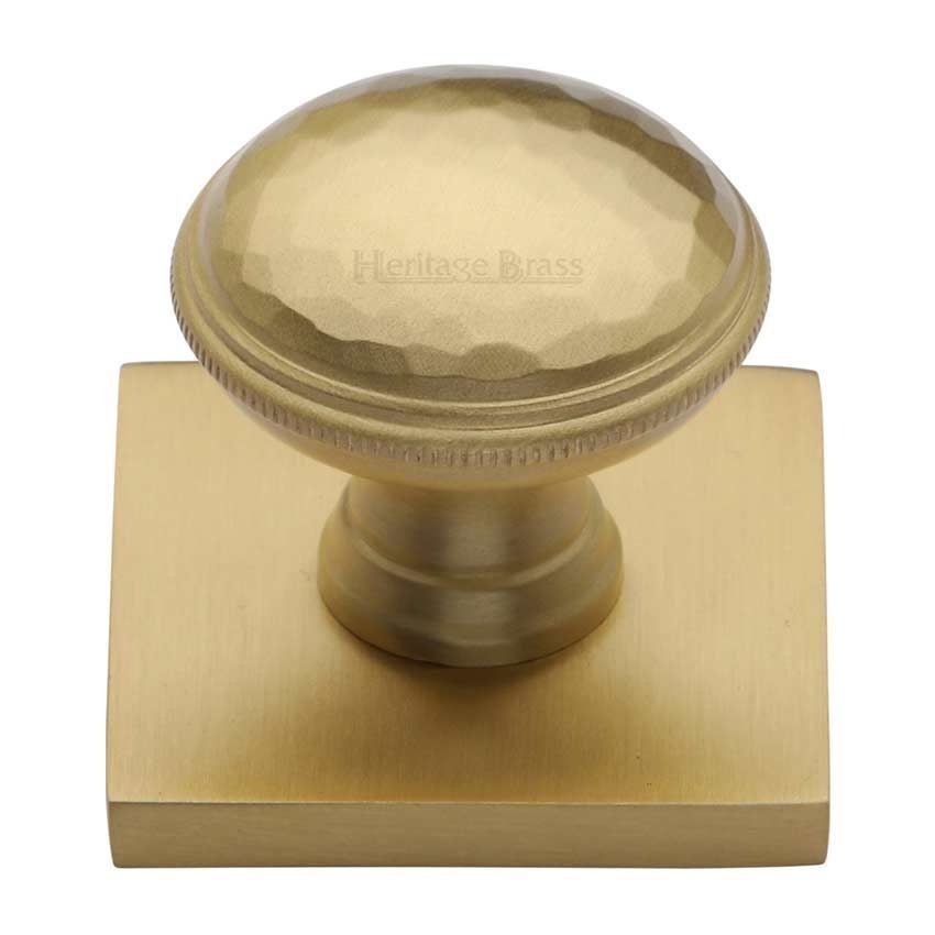  Hand Beaten Design Cabinet Knob on a Backplate in Satin Brass - SQ4545-SB 