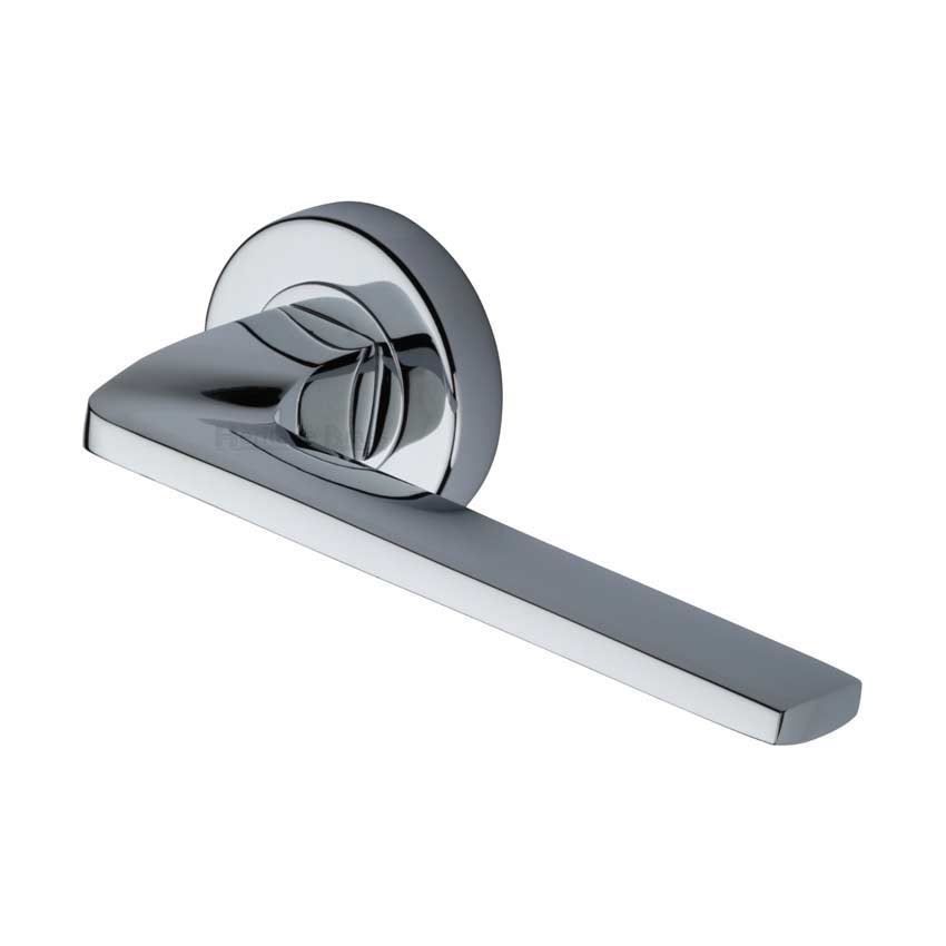 Metro Angled Door Handle on Round Rose in Polished Chrome - V3790-PC