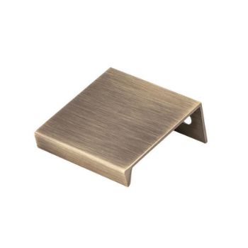 Square Edge Pull in Antique Brass - FTD302AB