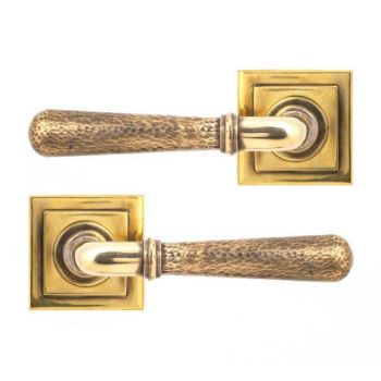 Aged Brass Hammered Newbury Lever on a Square Rose (Unsprung) - 50040