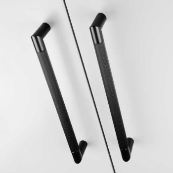 Trend Lines Pull Handle in Matt Black - PH170MB 