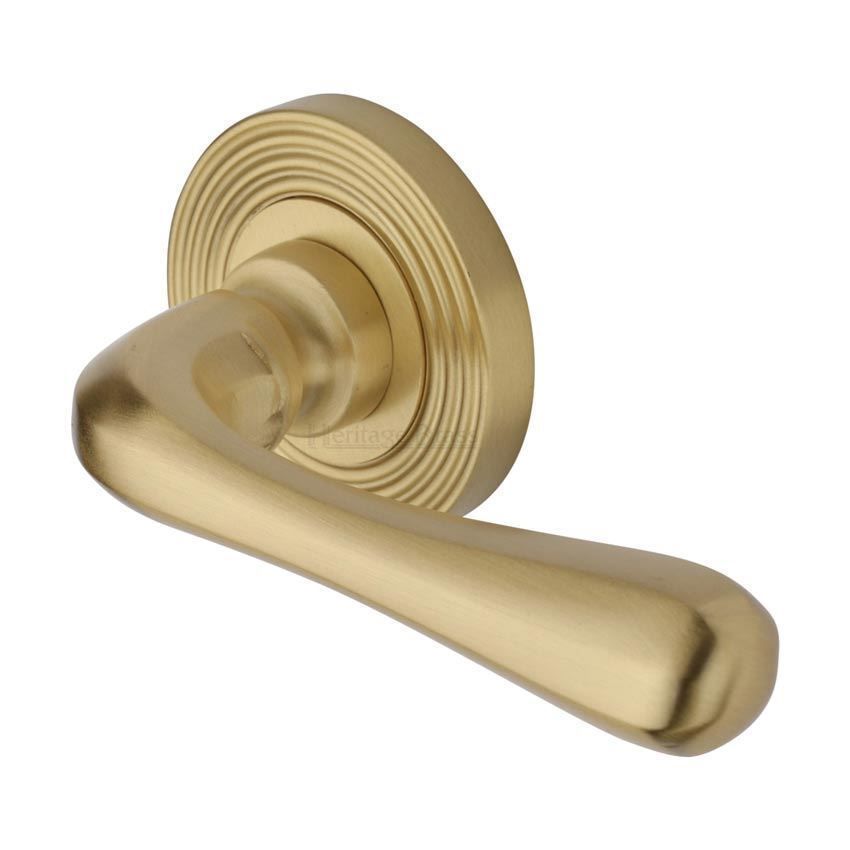 Charlbury Reeded Door Handle on a Rose in Satin Brass - RR3022SB