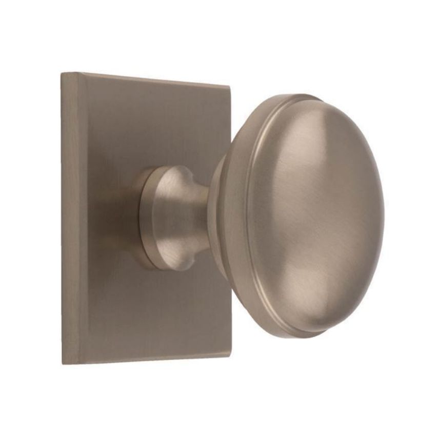 Warwick Cabinet Knob on a Square Backplate in Satin Nickel- BP750SN40SN