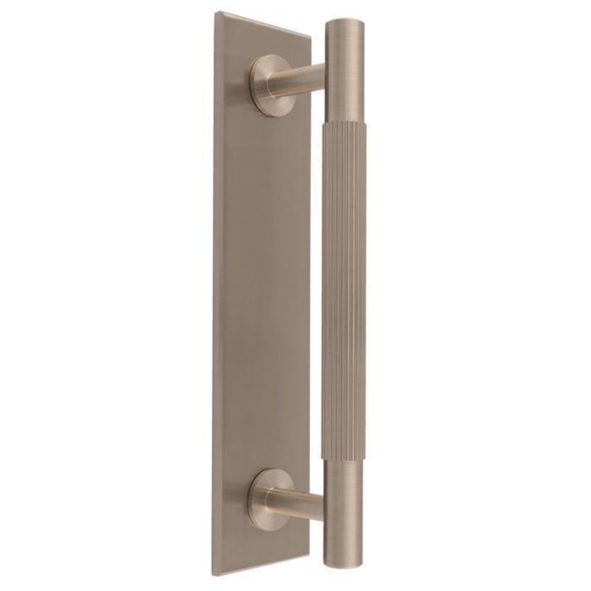 Lines Pull Handle on Backplate in Satin Nickel- BP710CSN168SN