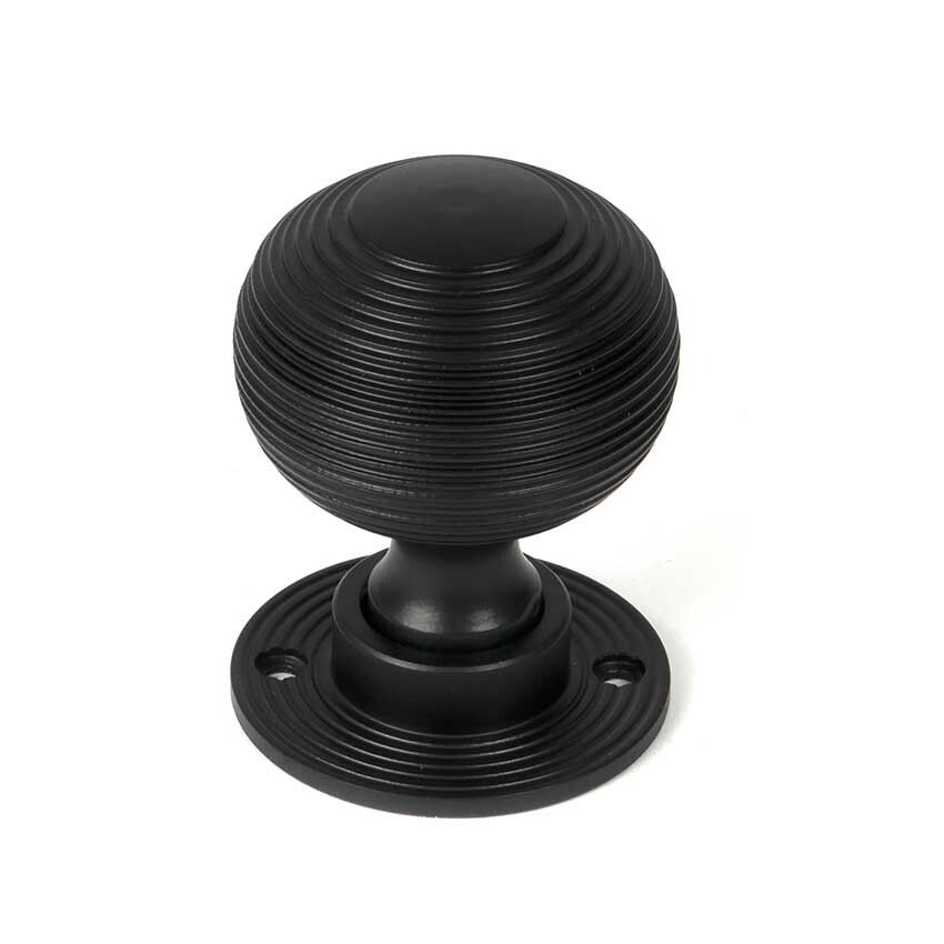 Picture of Matt Black Heavy Beehive Mortice/Rim Knob Set - 46404