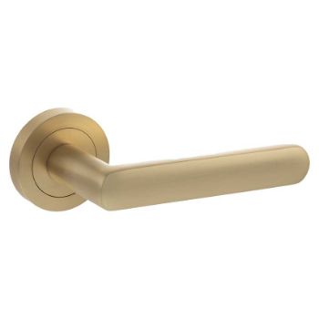Carolina Lever Door Handle On A Round Rose - S42Rsb Picture of Carolina Lever Door Handle On A Round Rose - S42Rsb