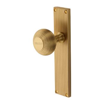 Beehive Reeded Mortice Knob On A Plate In Satin Brass - V9510-SB Picture of Beehive Reeded Mortice Knob On A Plate In Satin Brass - V9510-SB