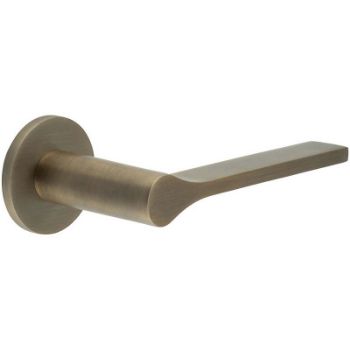 Picture of CR-105 Antique Brass Sprung Round Rose Door Handle - CR-105A1AB