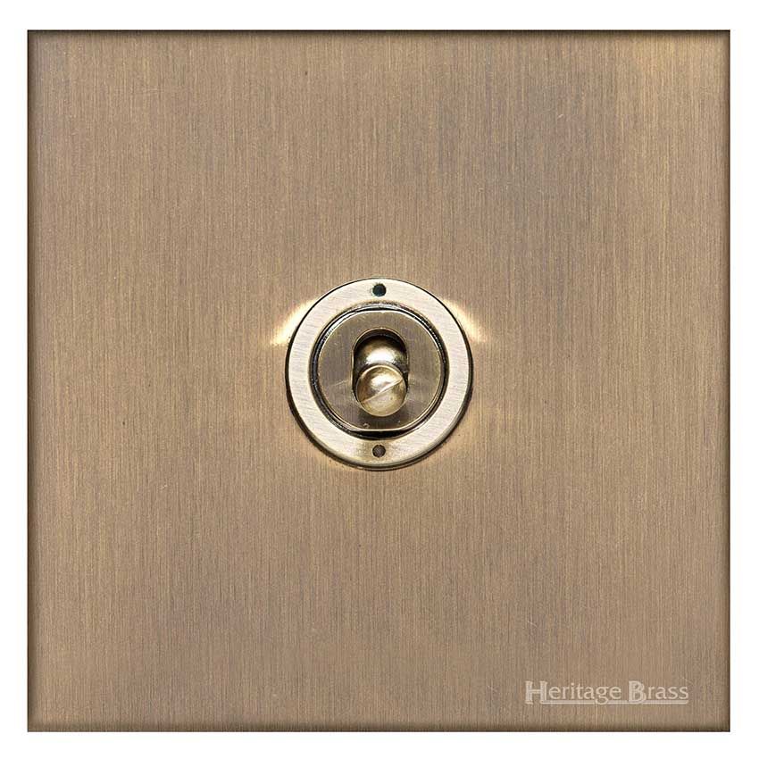 Picture of 1 Gang Intermediate Toggle Switch - Trimless - W91.2401.AB