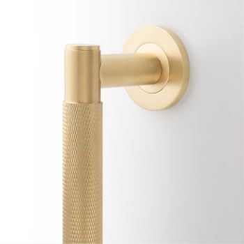 Picture of Alexander & Wilks Spitfire Diamond Knurled Pull Handle - Satin Brass PVD - AW500-450-SBPVD