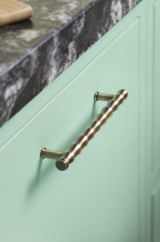 Picture of Bamboo T-bar Pull Handle in Antique Brass - AW809B-128-AB