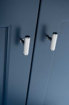 Picture of Reeded T-bar Cupboard Knob in Satin Nickel - AW801R-55-SN