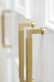 Picture of Camille Knurled Cupboard Pull Handle in Satin Brass PVD - AW819-160-SBPVD