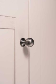 Picture of Caesar Cupboard Knob on Round Rose - AW832-PC