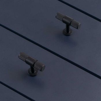 Picture of KNURLED T-BAR KNOB - Matt Black - FTD701MB