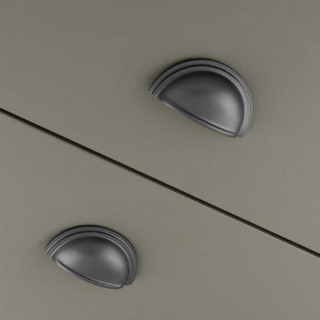 Picture of Victorian Cup Pull - C47PN