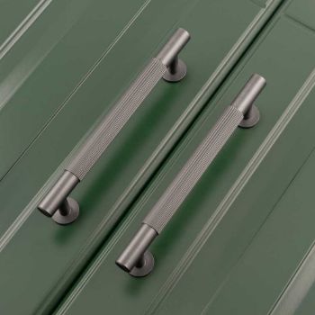 Picture of Matt Black Lines Pull Handles - FTD710MB