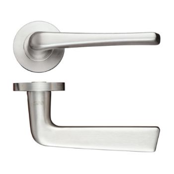 Picture of Designer 160 Door Handle - ZCS160SS