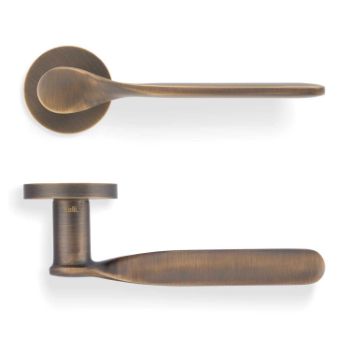 Picture of Valli Perkins&Will Lever on Round Rosette - Antique Brass - H383AB