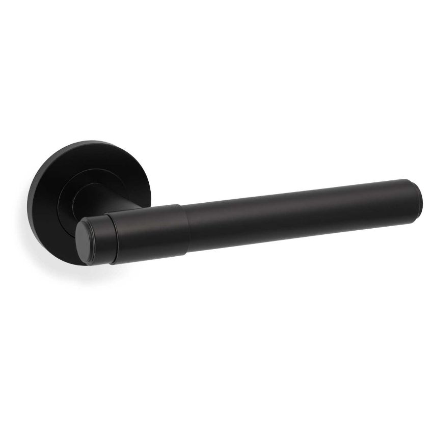 Picture of Kingston Plain Lever on Round Rose - AW241BL