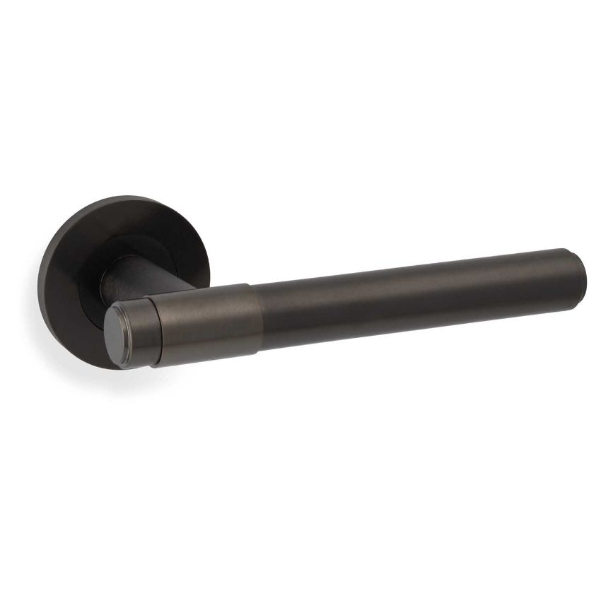 Picture of Kingston Plain Lever on Round Rose - AW241DBZPVD