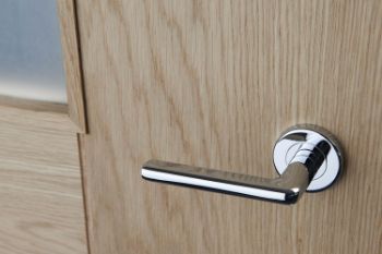 Picture of Uno Door Handle - SZC010CP