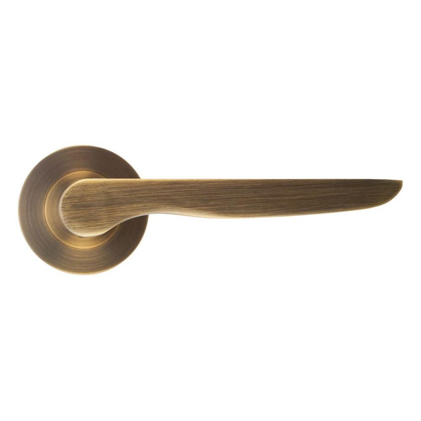 Picture of Vigo Door Handle on a Rose In Antique Brass - ZPA080-AB