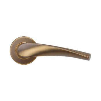 Picture of Twist Lever on Round Rose In Antique Brass - ZCS2140G3AB