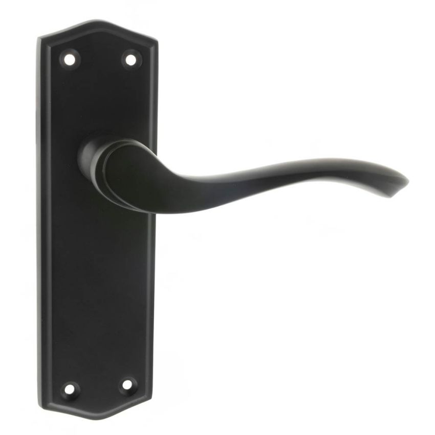 Picture of Old English Warwick Door Handles On A Backplate - Matt Black - OE178LMB